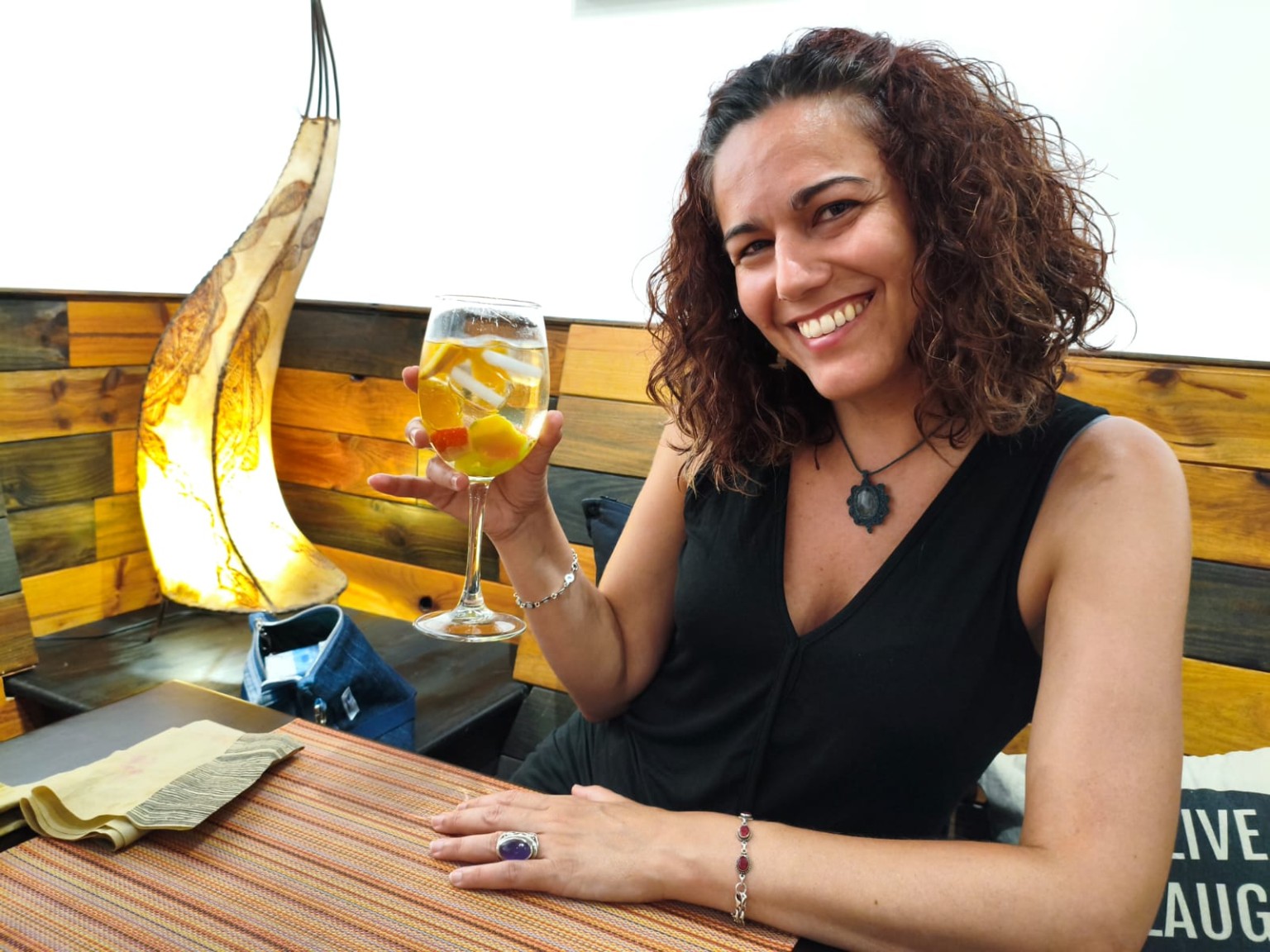 Esther Colás Castellón - Terapeuta integrativa